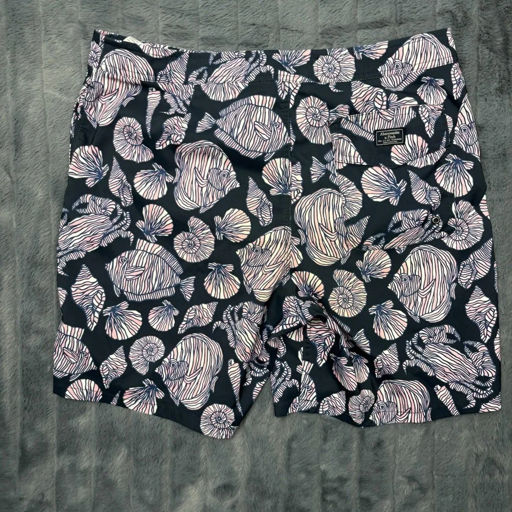 Abercrombie & Fitch Mens Navy Pink Fish Shell Swim Trunks Board Shorts 31